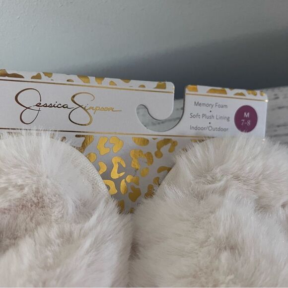 Jessica Simpson Fuzzy Slippers With Pearl Beads Size 7-8 NWT! - Picture 3 of 6
